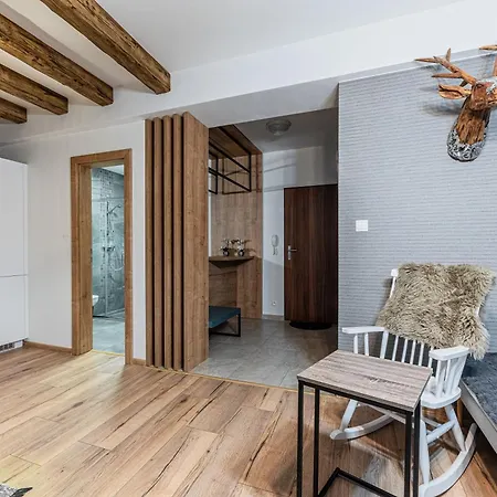 Zlatý Apartmán, Granit 106