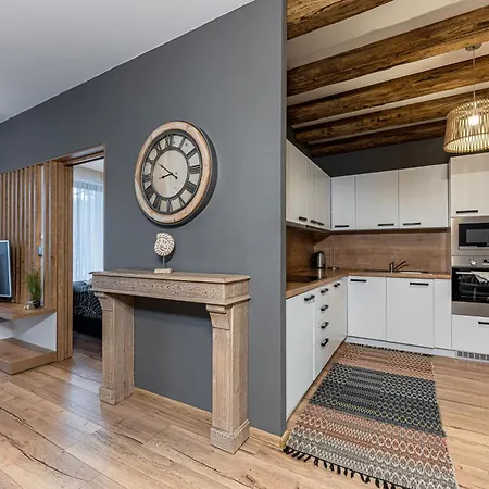 Zlaty Apartman, Granit 106 דירה *