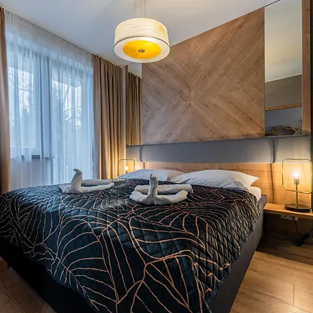 Zlatý Apartmán, Granit 106 *